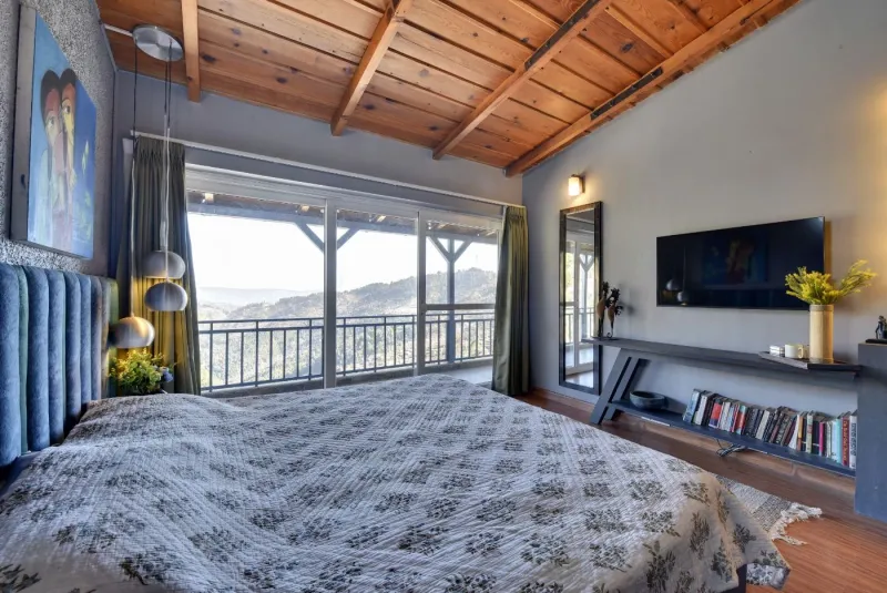 Luxe 4BHK Himalayan Range View - Madalsa Home
